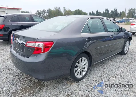 2014 Toyota Camry Xle z USA, uszkodzony, nr VIN 4T4BF1FK5ER434342